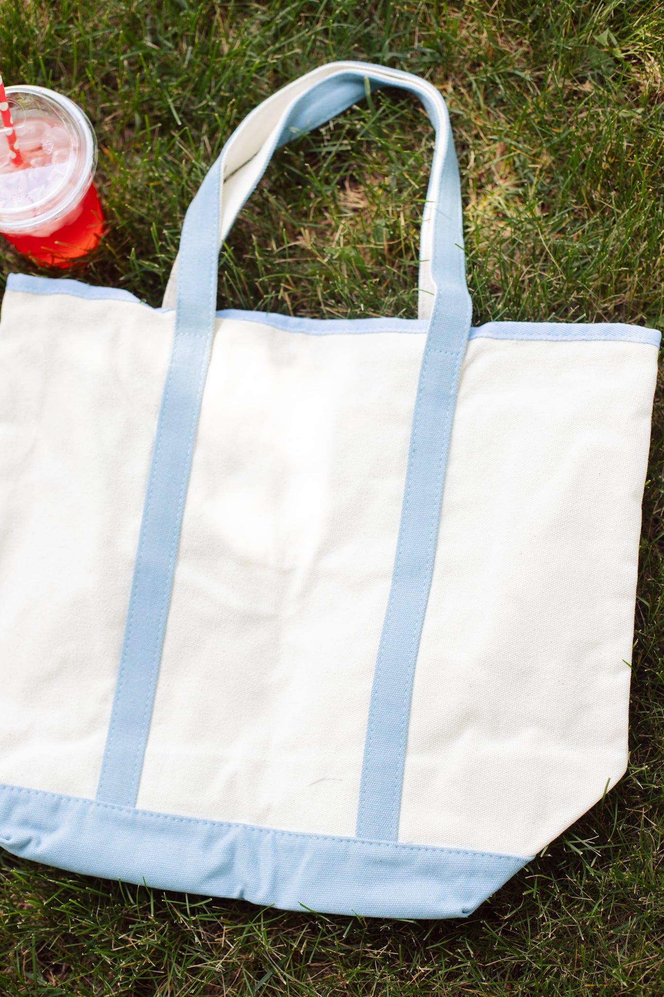 Pin Me Pretty Tote - Blue