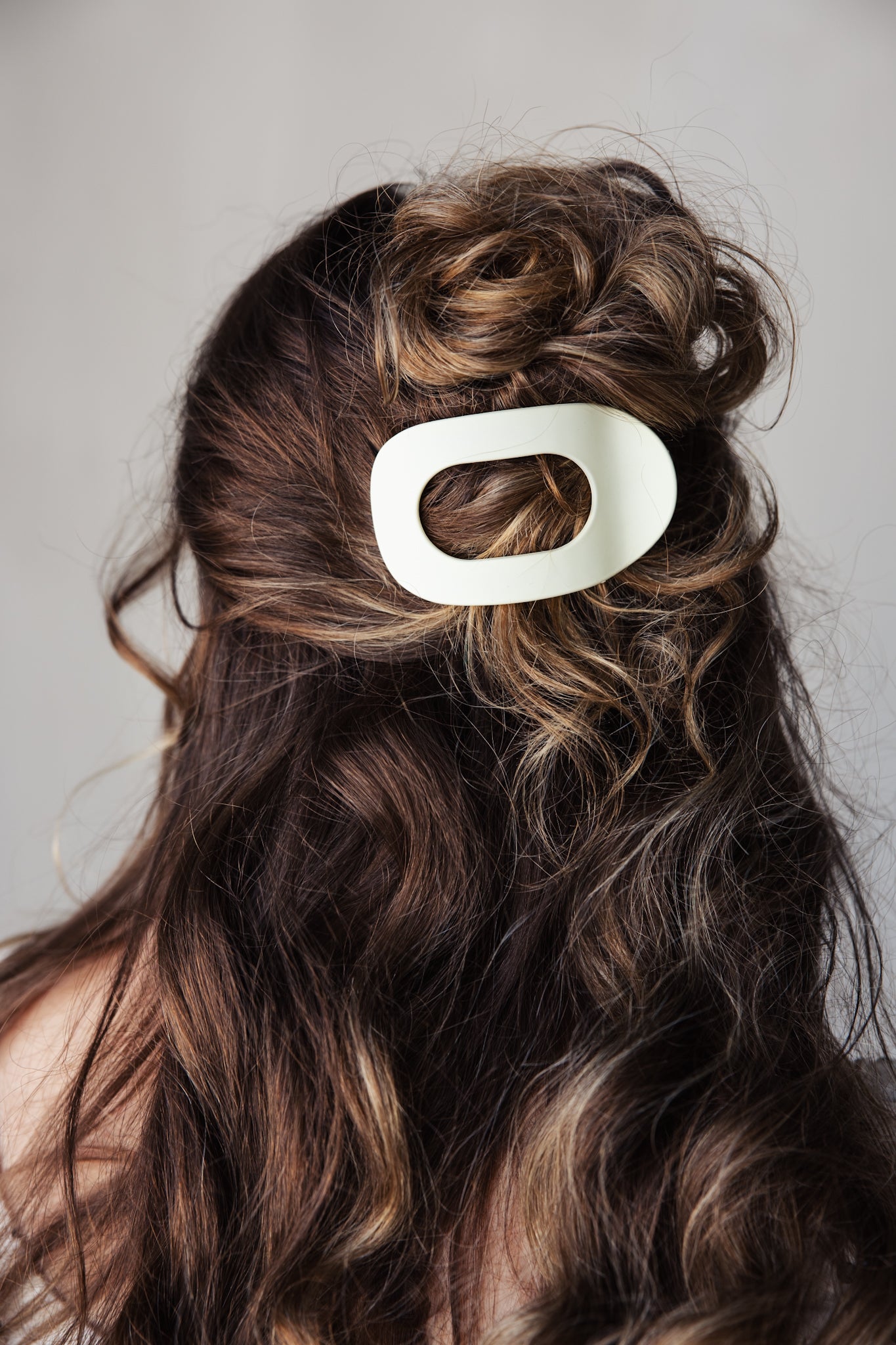 Oval Hair Clip - Cream