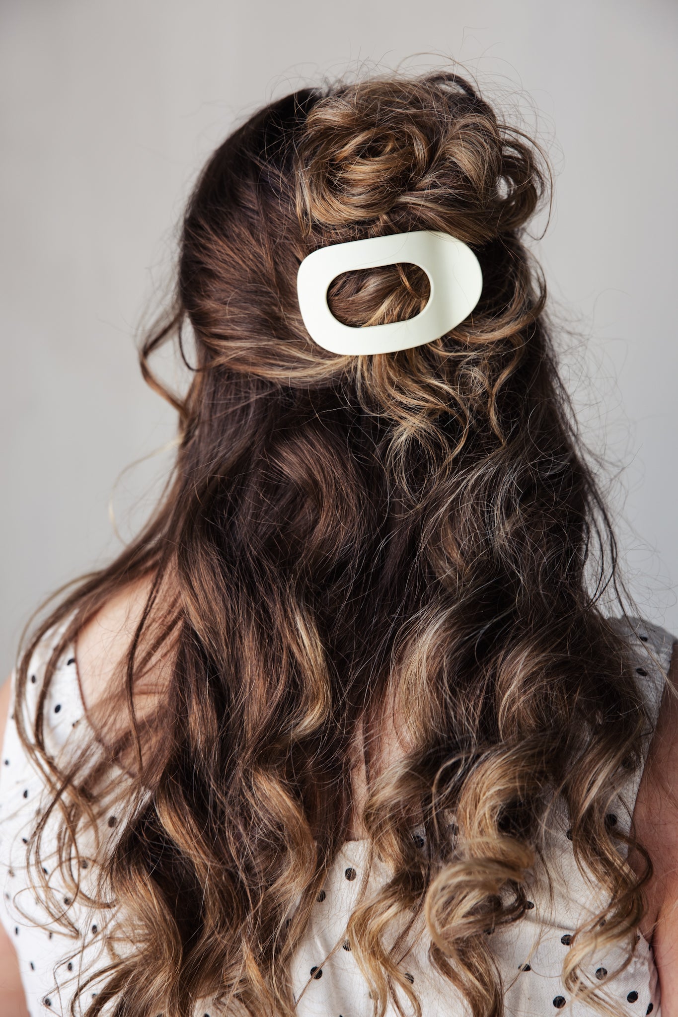 Oval Hair Clip - Cream