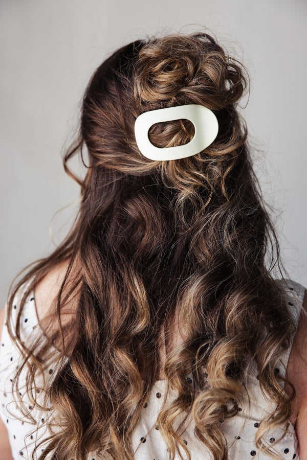 Oval Hair Clip - Cream